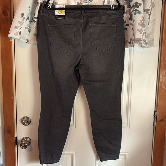 Nine West Gray Skinny Jeans Sleek Stretchy Fit - Picture 5 of 7